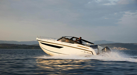 Катер Parker 800 Cruiser